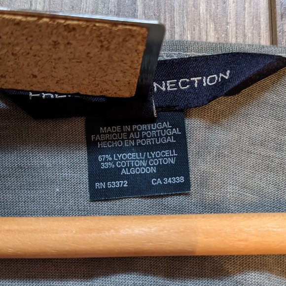 EUC (XS) - FRENCH CONNECTION Long Slv Ruched V-Neck Top - Picture 4 of 5